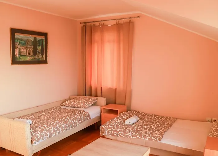 Yellow House וילה