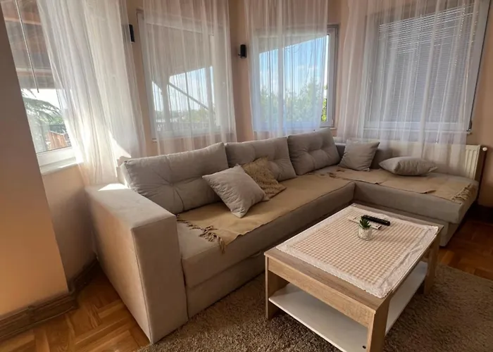 Yellow House וילה